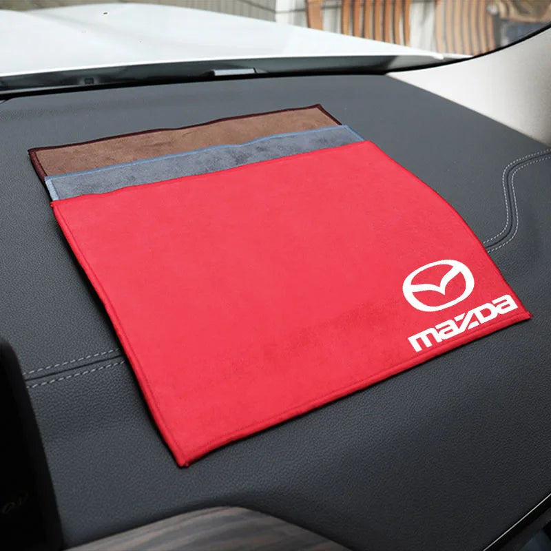Chiffon microfibre en suèdine – Édition Mazda