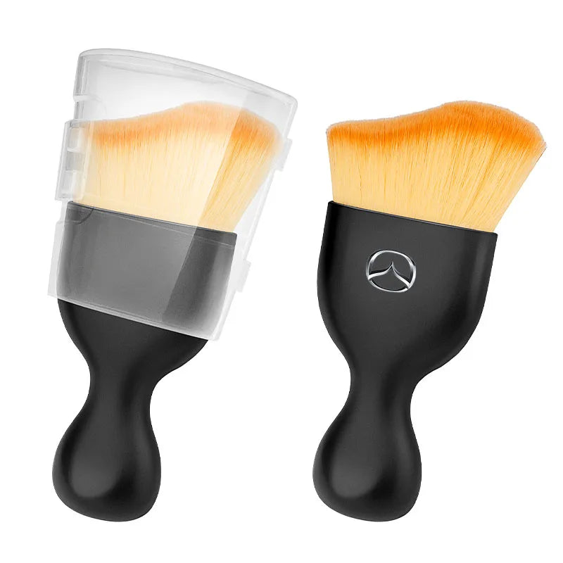 Brosse de nettoyage intérieur avec capuchon - Édition Mazda