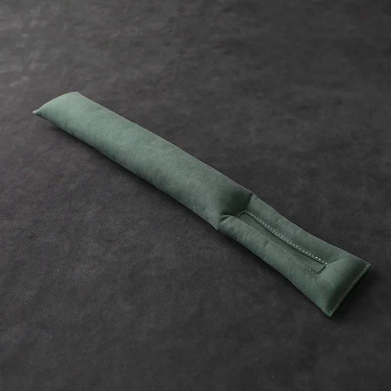 Coussin de remplissage pour interstice de siège en Suédine