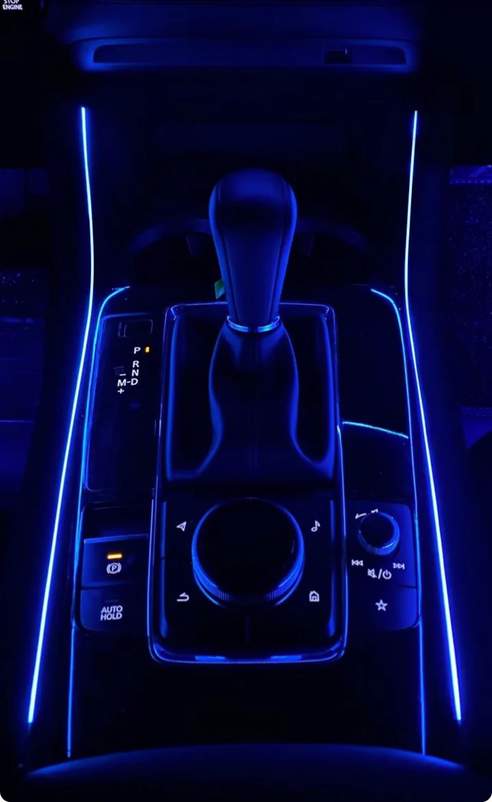 Éclairage ambiance LED monochrome ou RGB avec intérieur portes, tableau de bord, sièges