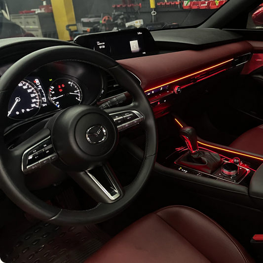 Éclairage ambiance LED monochrome ou RGB avec intérieur portes, tableau de bord, sièges