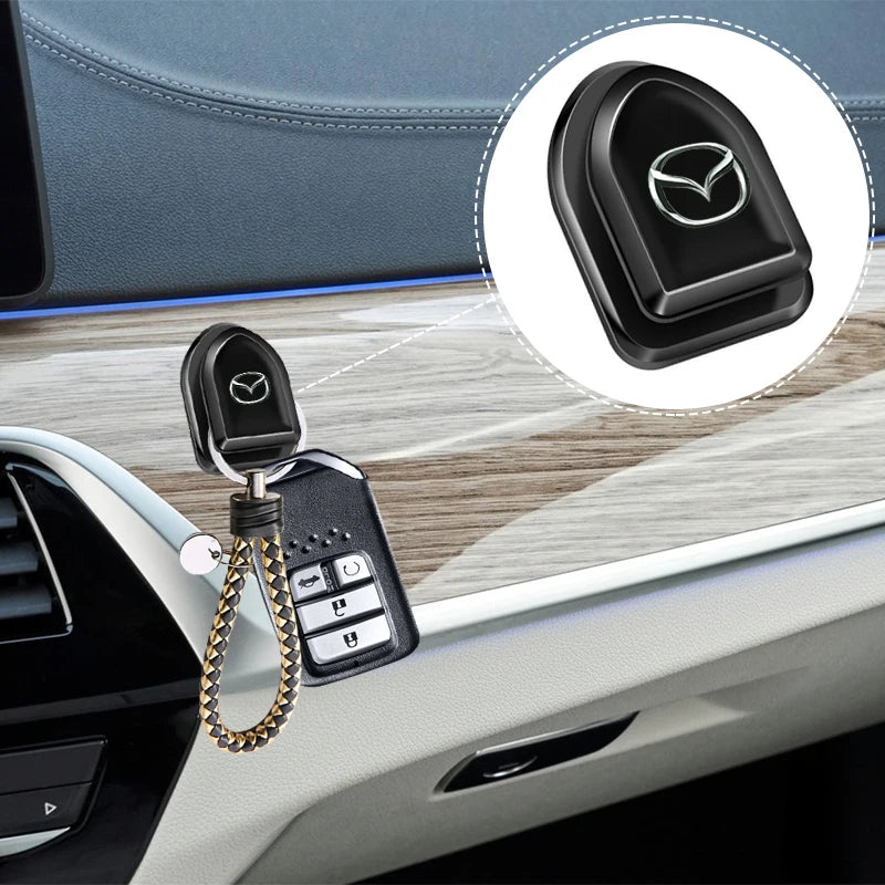 Crochet de siège multifonction – Édition Mazda